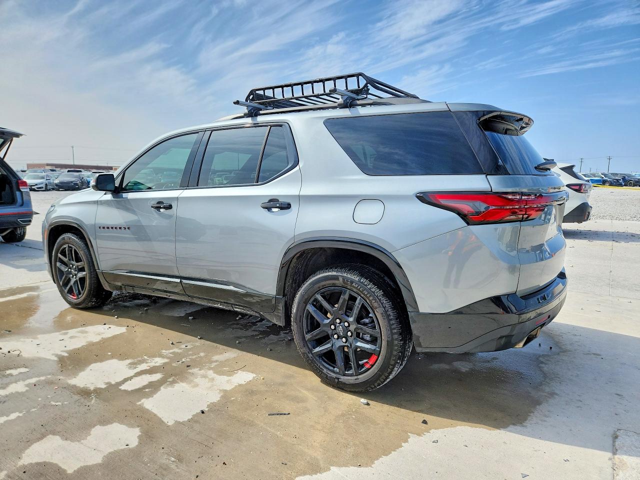 2023 CHEVROLET TRAVERSE PREMIER photo 3