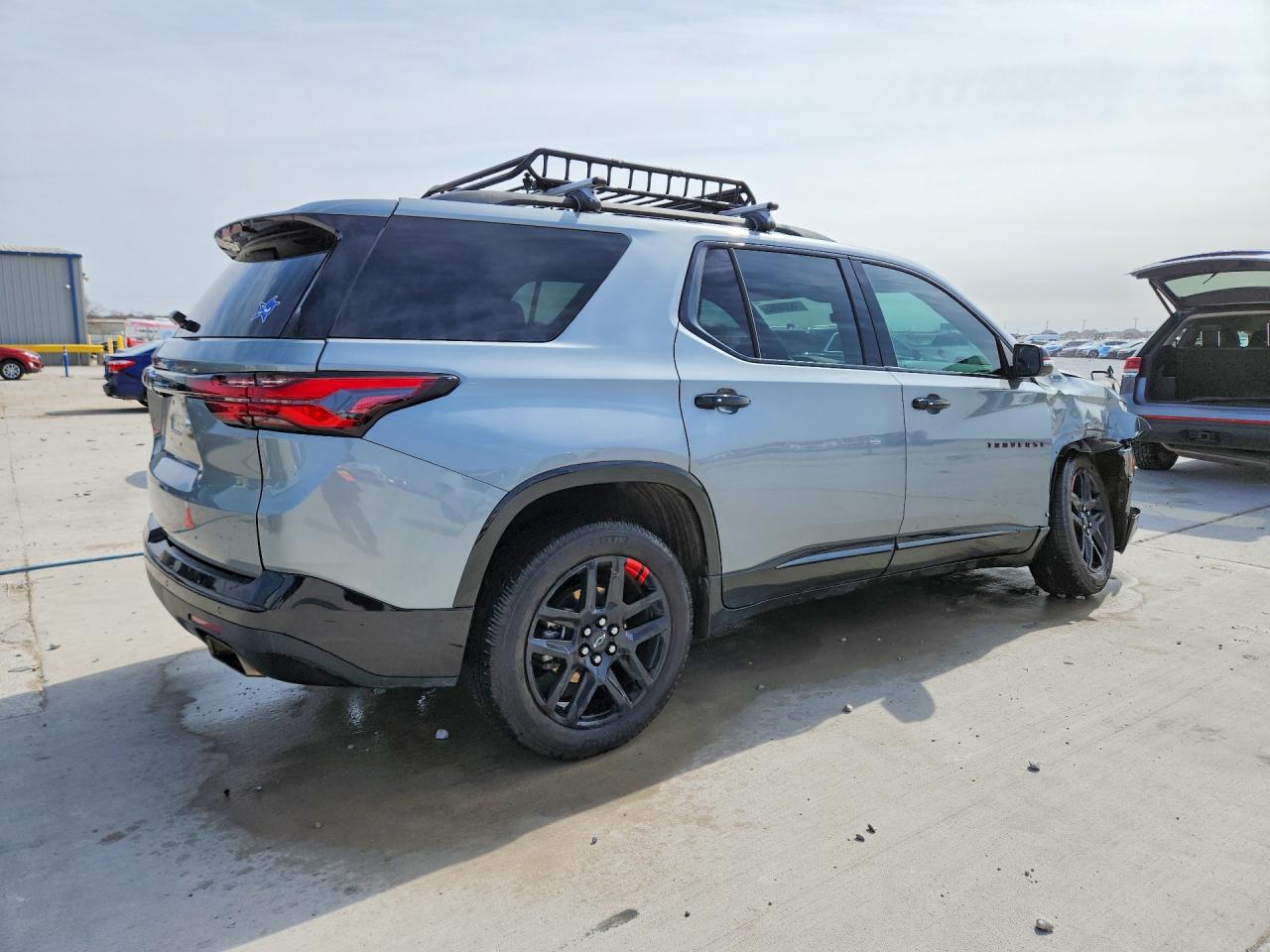 2023 CHEVROLET TRAVERSE PREMIER photo 5