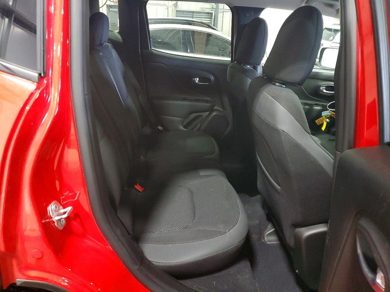 2020 JEEP RENEGADE LATITUDE photo 31