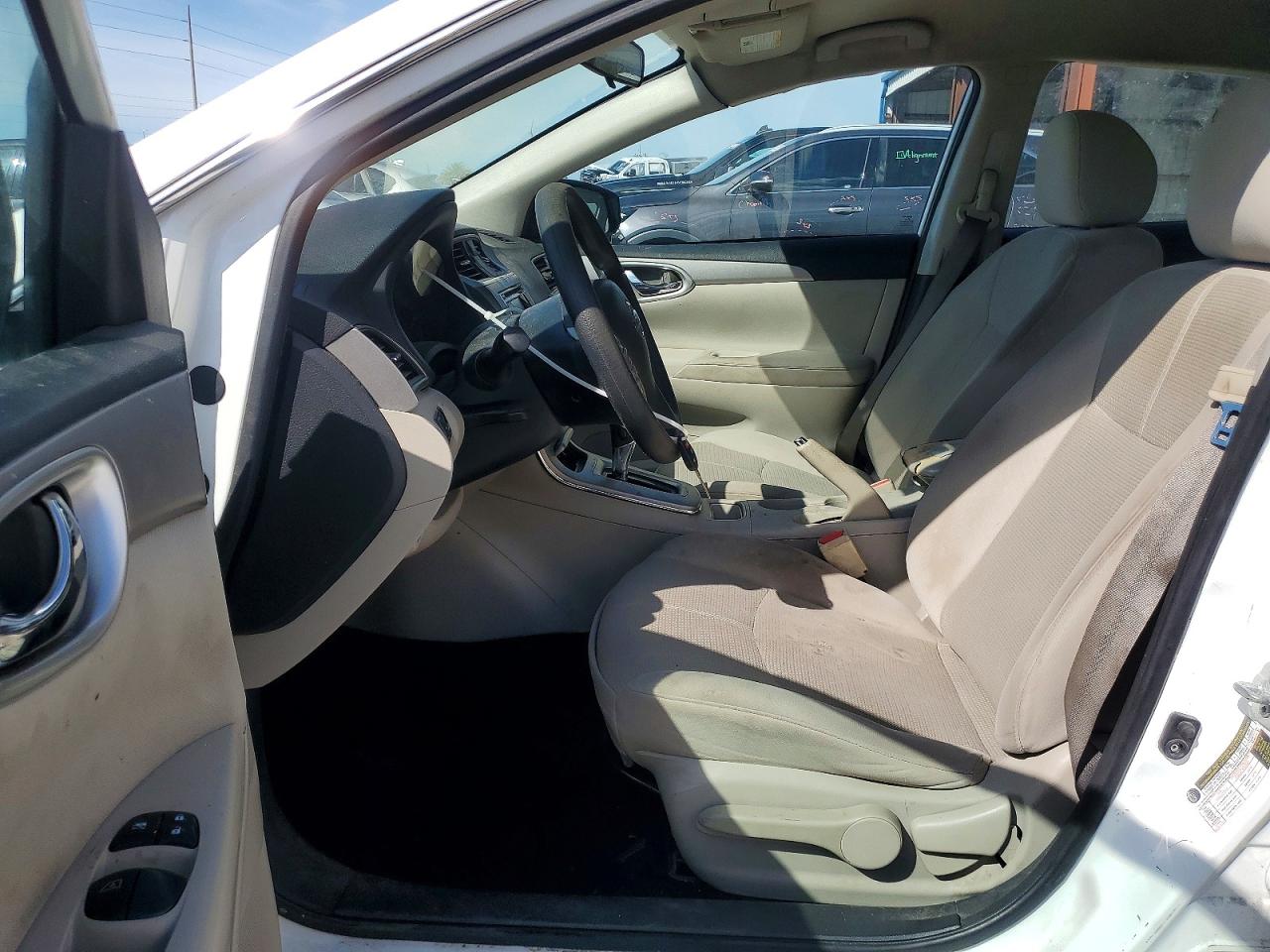2015 NISSAN SENTRA S photo 13