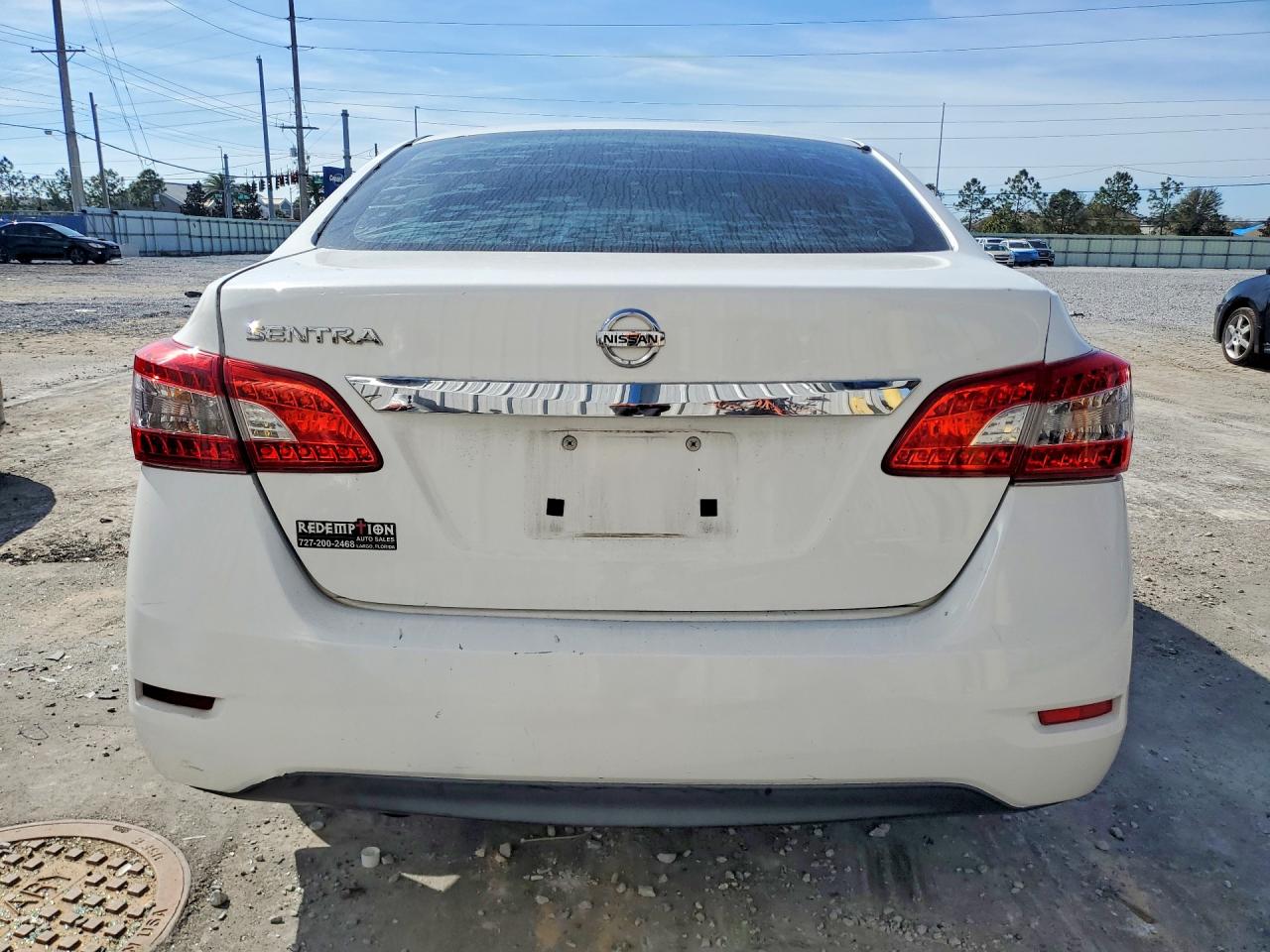 2015 NISSAN SENTRA S photo 11