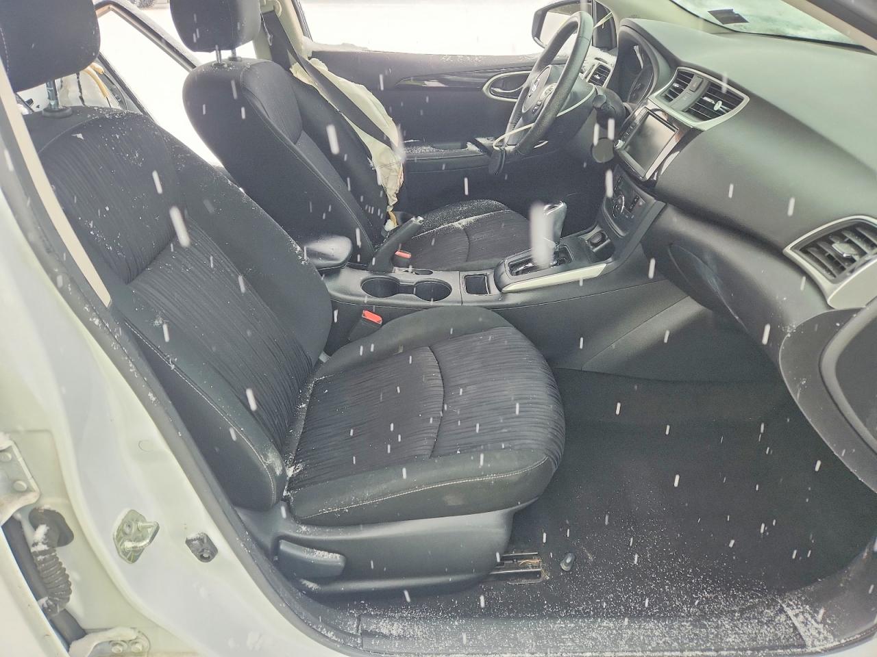 2019 NISSAN SENTRA S photo 13