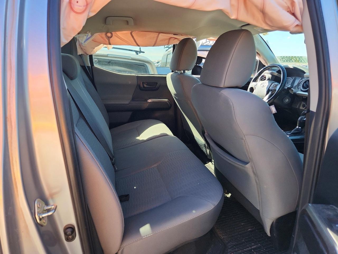 2017 TOYOTA TACOMA DOUBLE CAB photo 28
