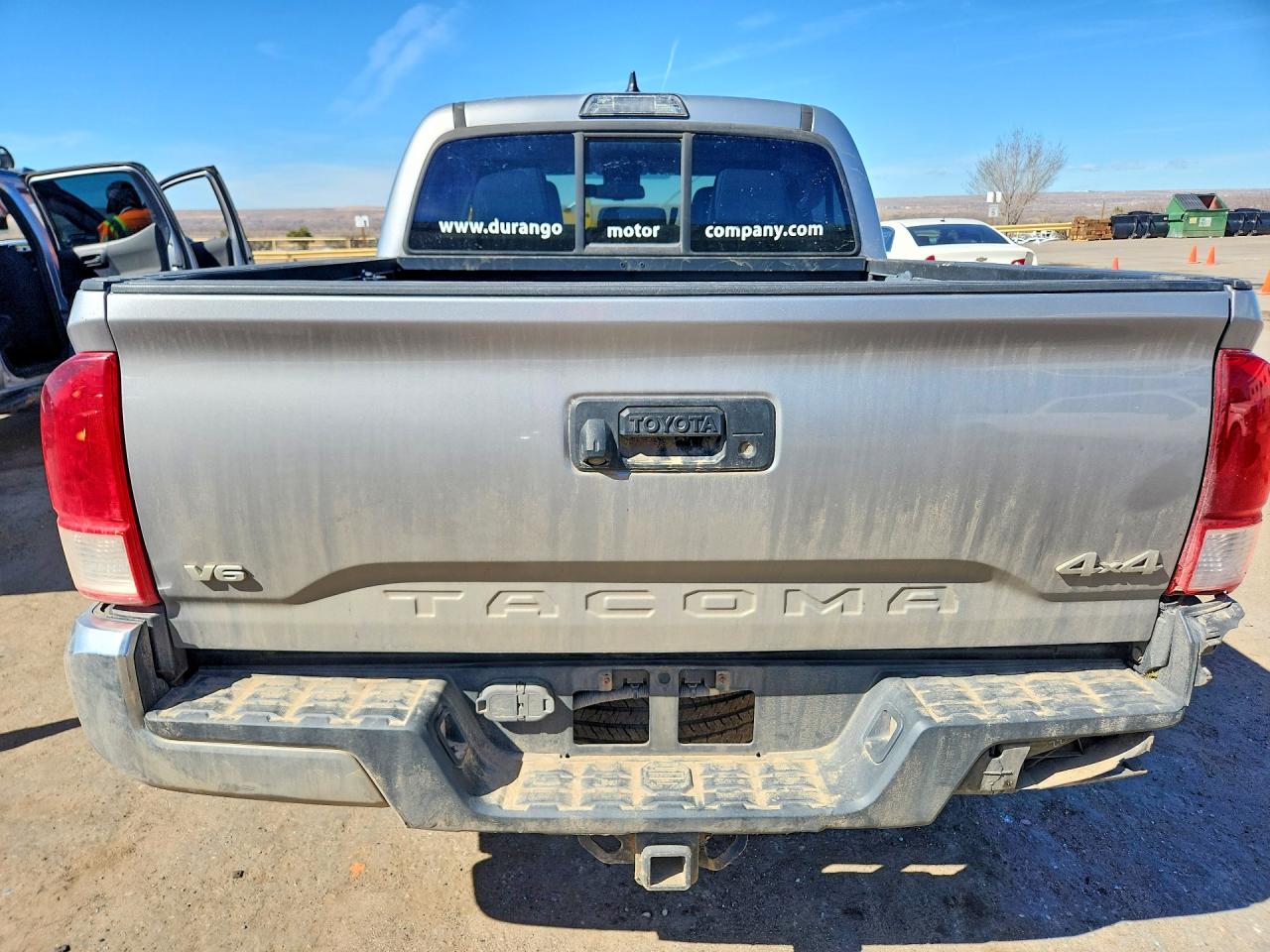 2017 TOYOTA TACOMA DOUBLE CAB photo 16