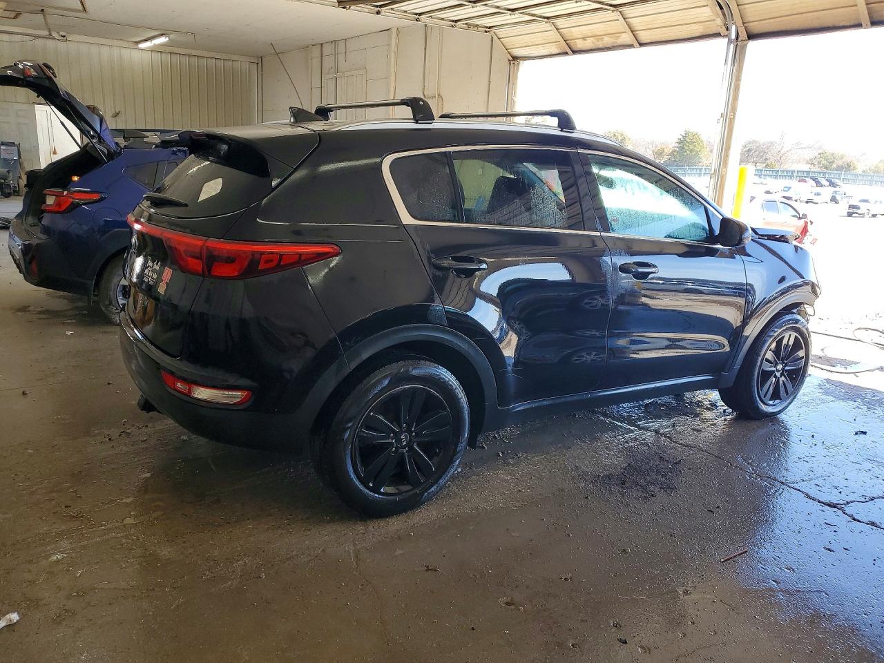 2017 KIA SPORTAGE LX photo 3