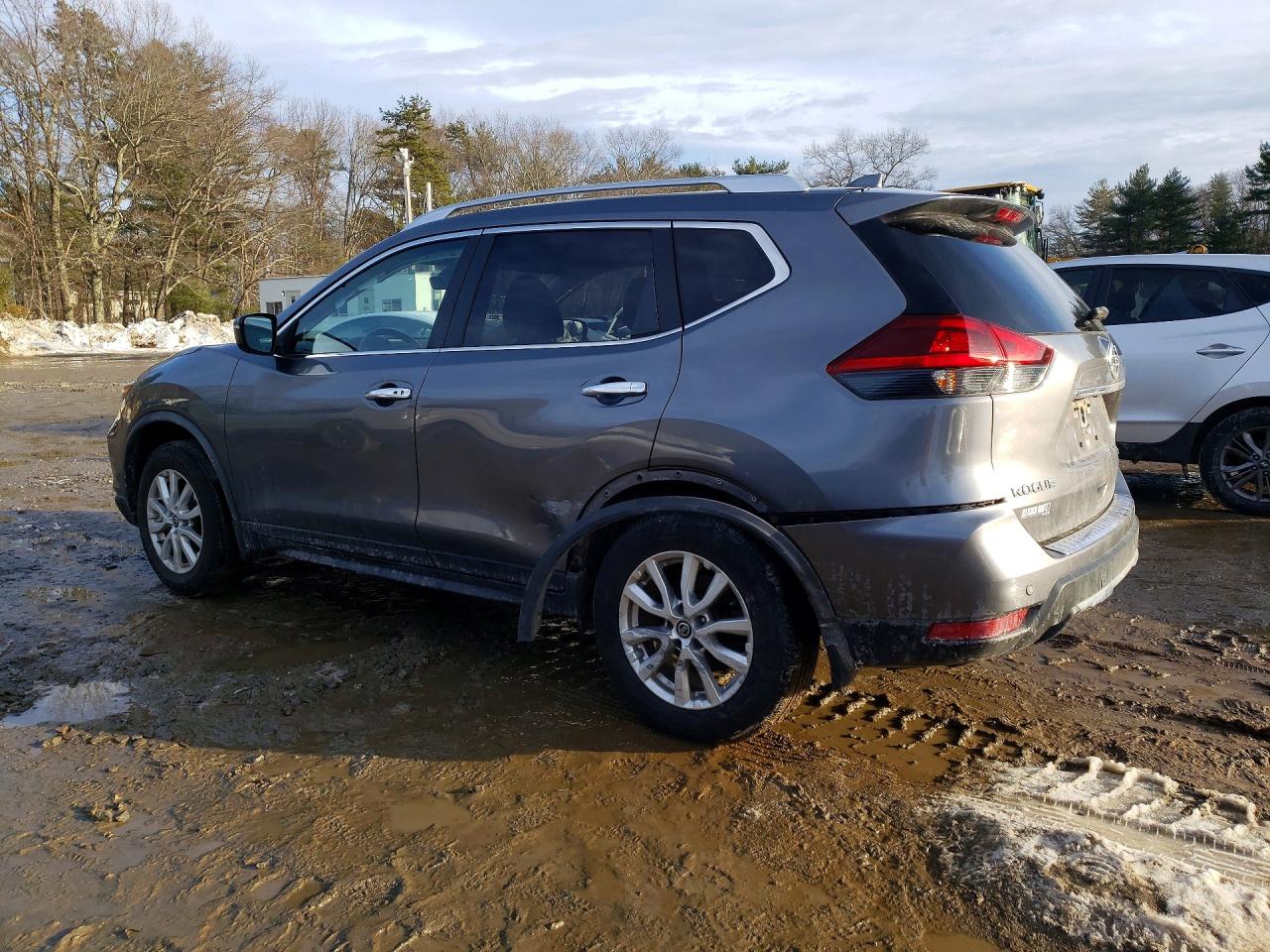 2020 NISSAN ROGUE SV photo 2