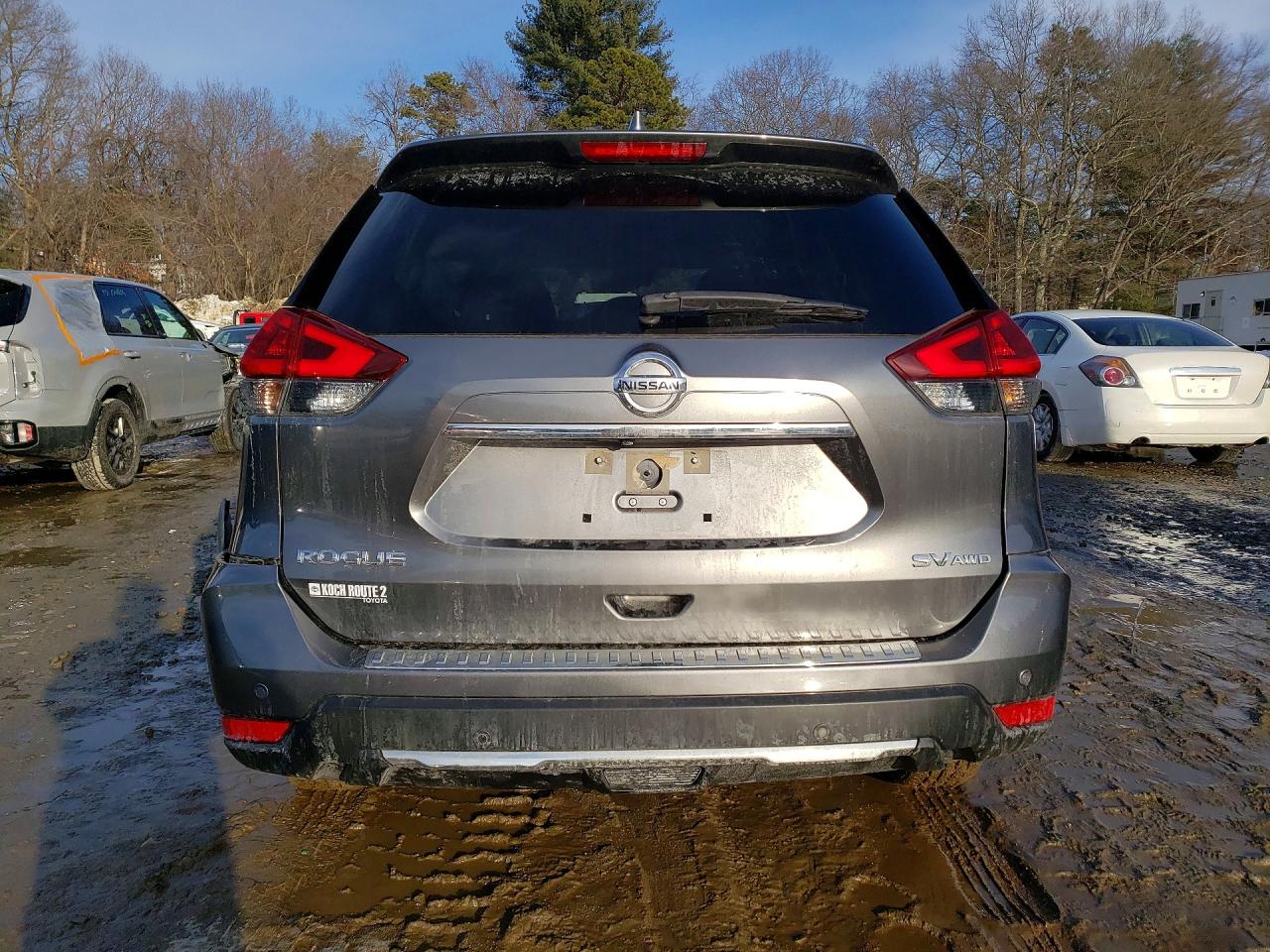 2020 NISSAN ROGUE SV photo 6