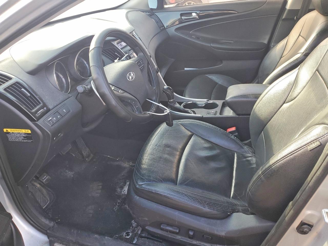 2013 HYUNDAI SONATA SE photo 7