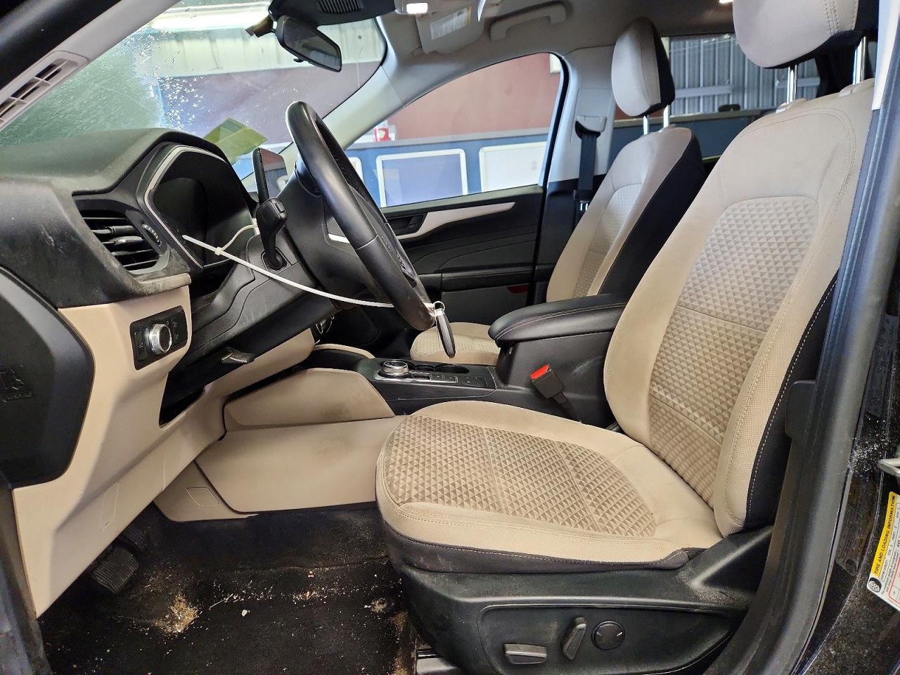 2022 FORD ESCAPE SE photo 13