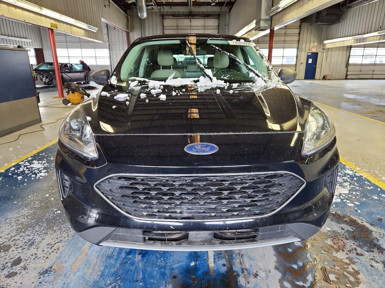 2022 FORD ESCAPE SE photo 9