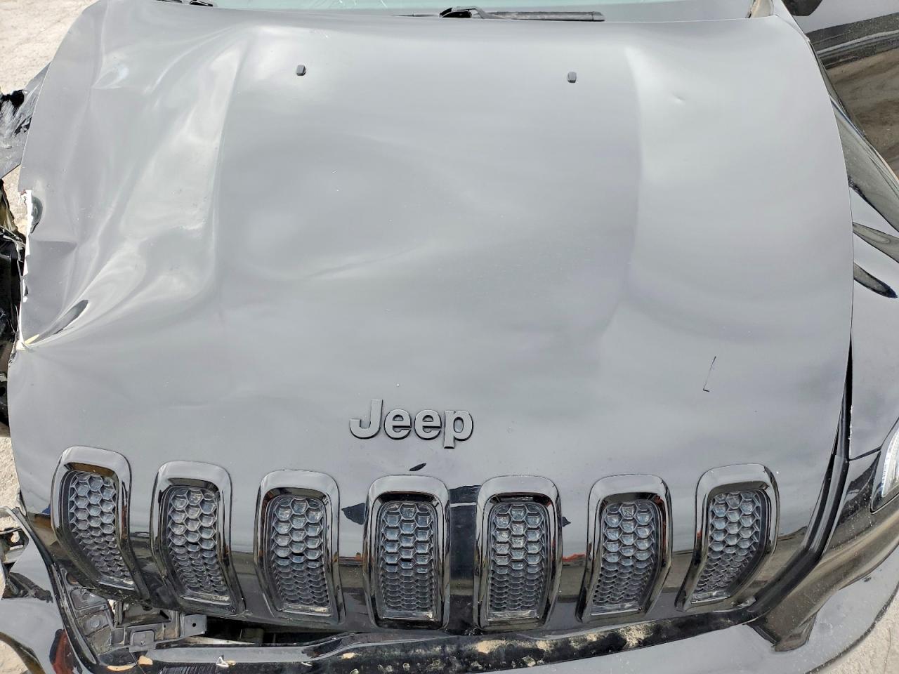 2018 JEEP CHEROKEE LATITUDE photo 11
