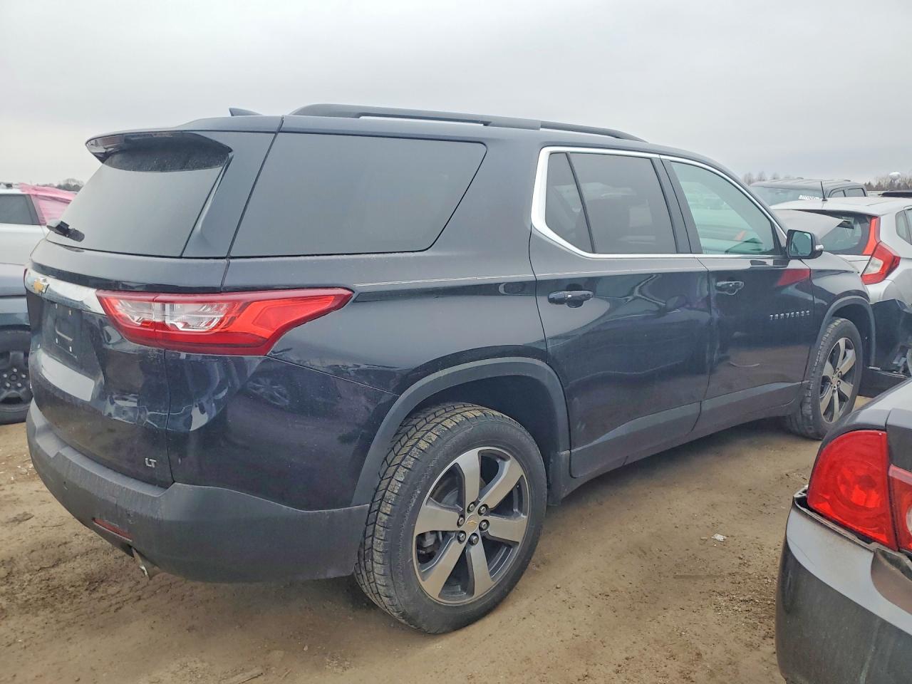 2020 CHEVROLET TRAVERSE LT photo 5