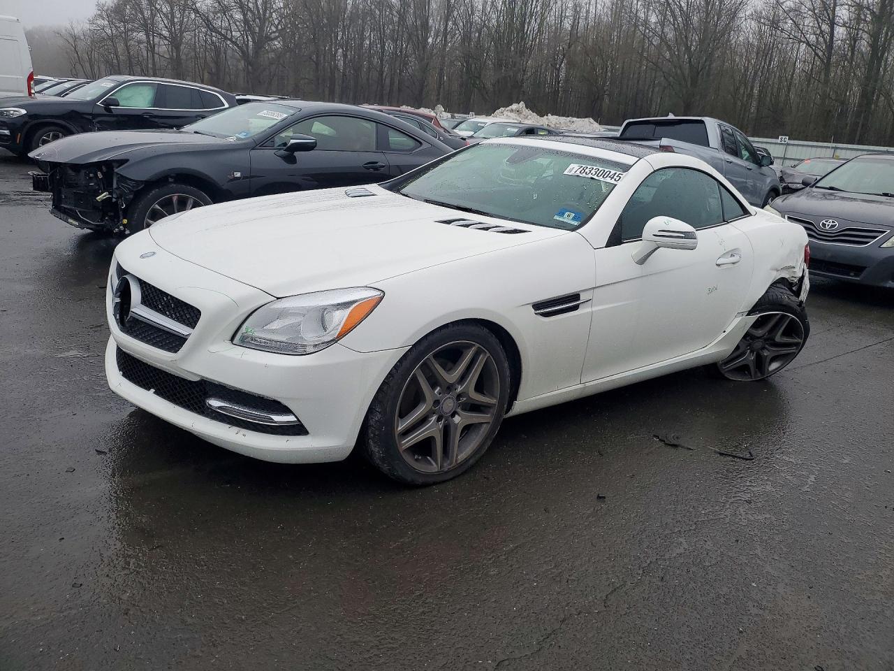2014 MERCEDES-BENZ SLK
