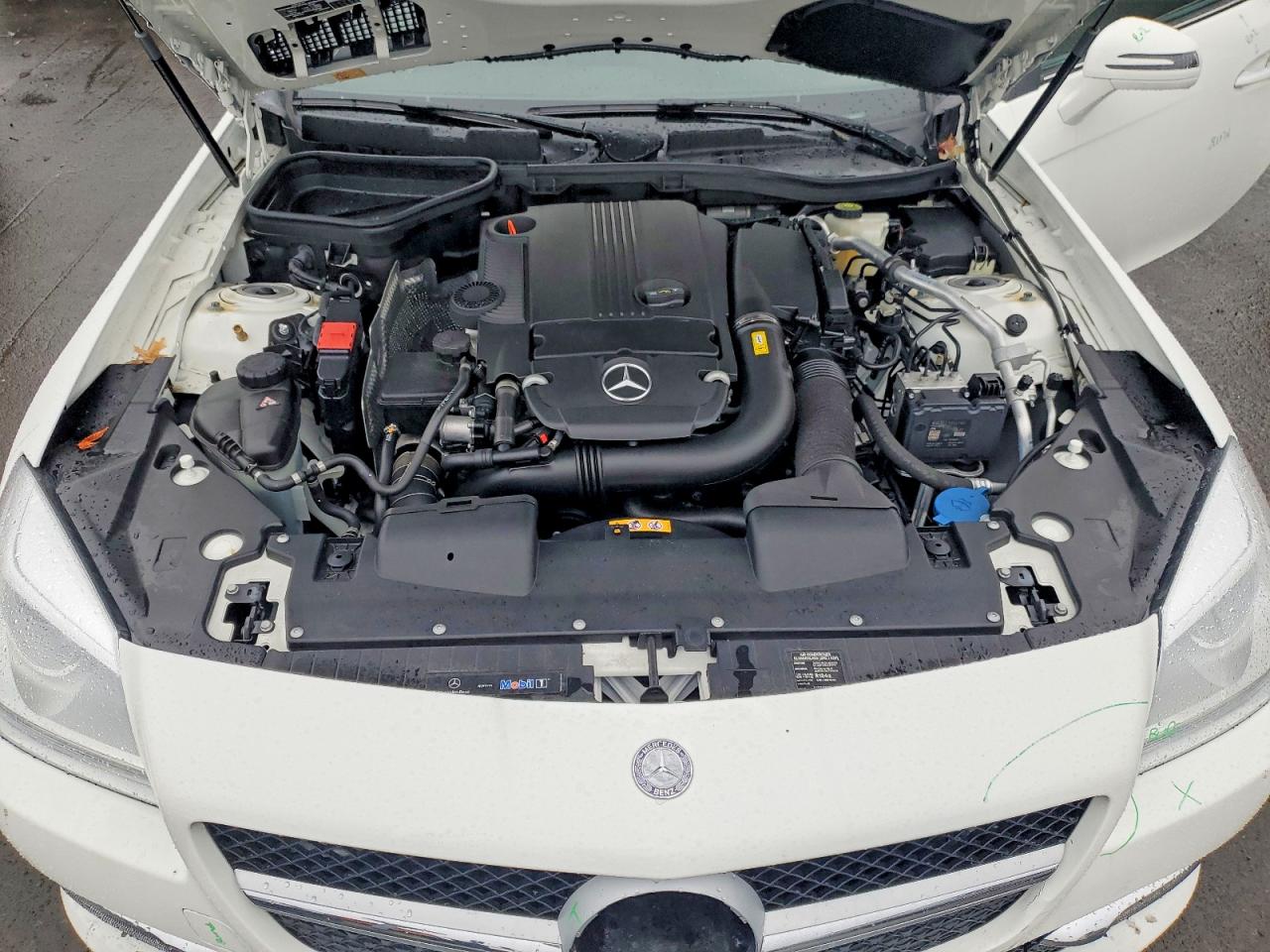2014 MERCEDES-BENZ SLK 250 photo 21