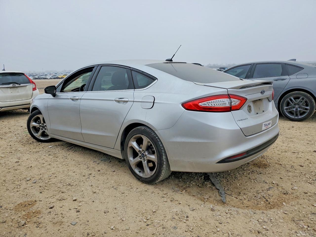 2016 FORD FUSION S photo 3