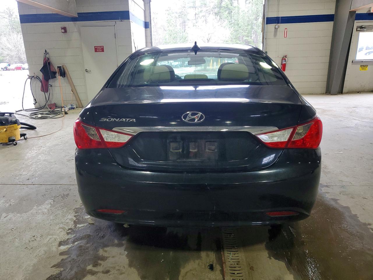 2012 HYUNDAI SONATA GLS photo 11