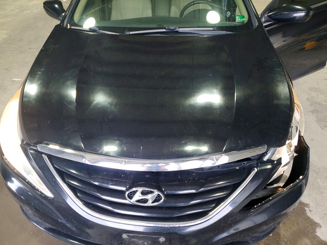 2012 HYUNDAI SONATA GLS photo 21