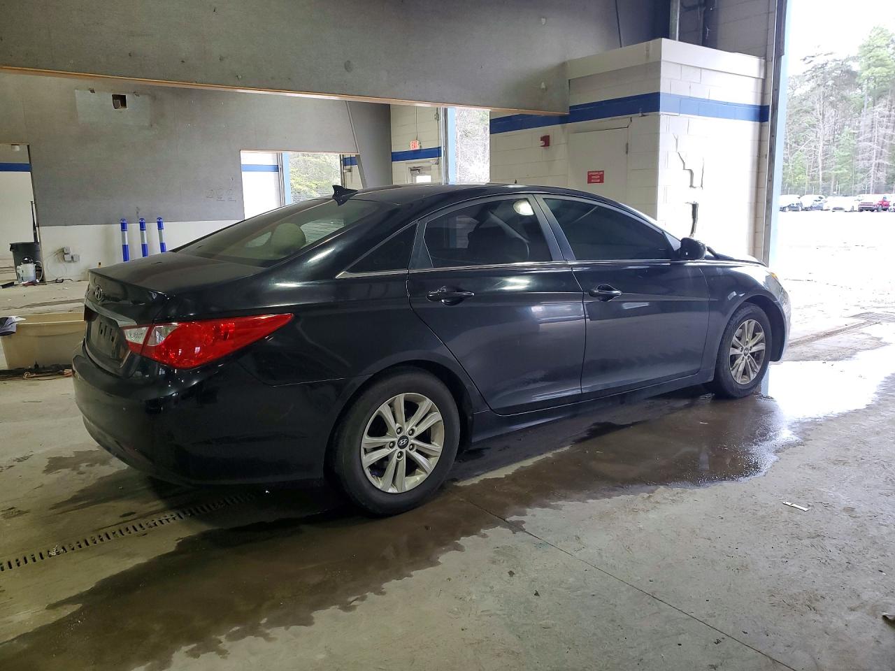 2012 HYUNDAI SONATA GLS photo 5
