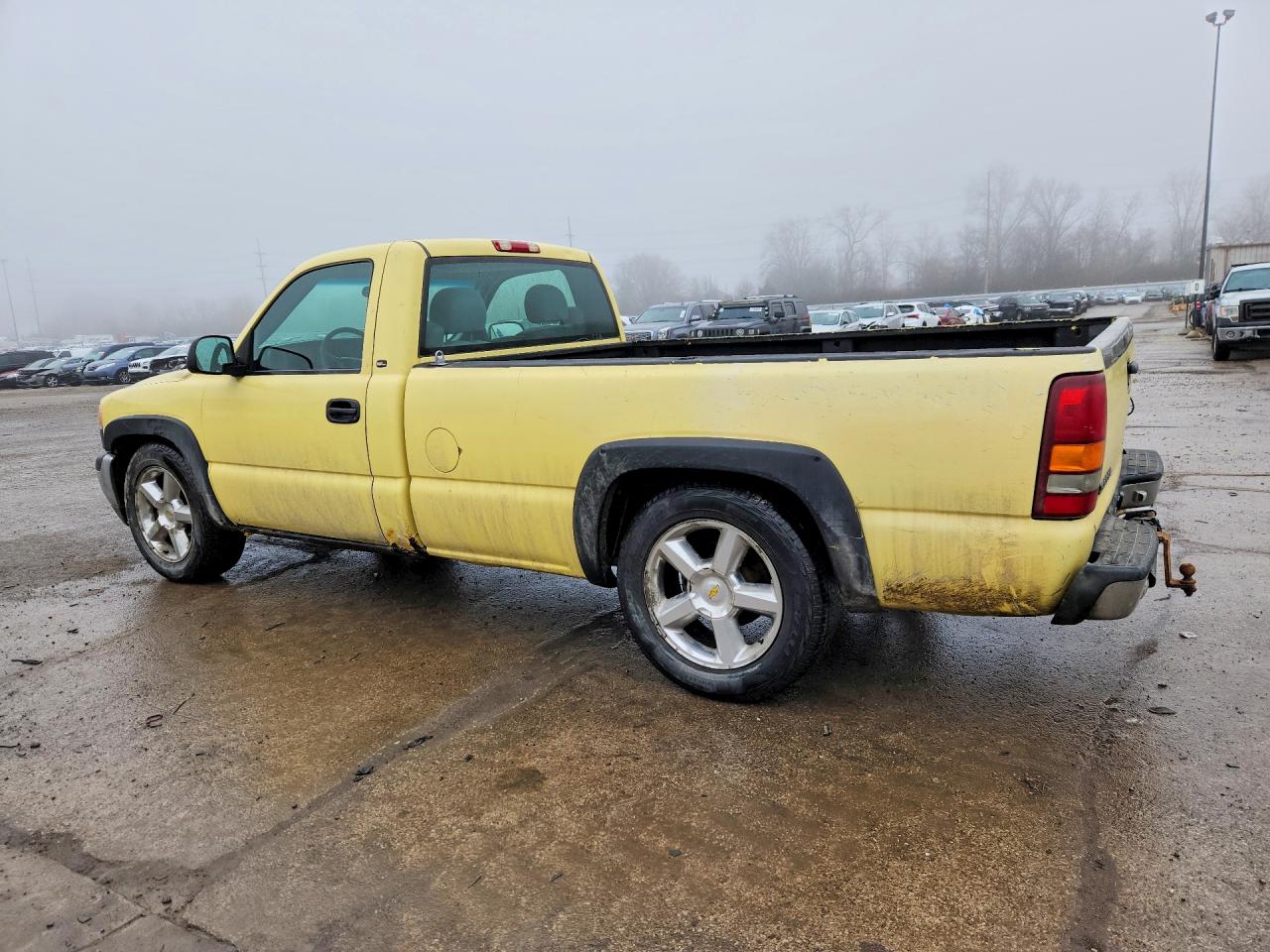 2001 GMC NEW SIERRA C1500 photo 2