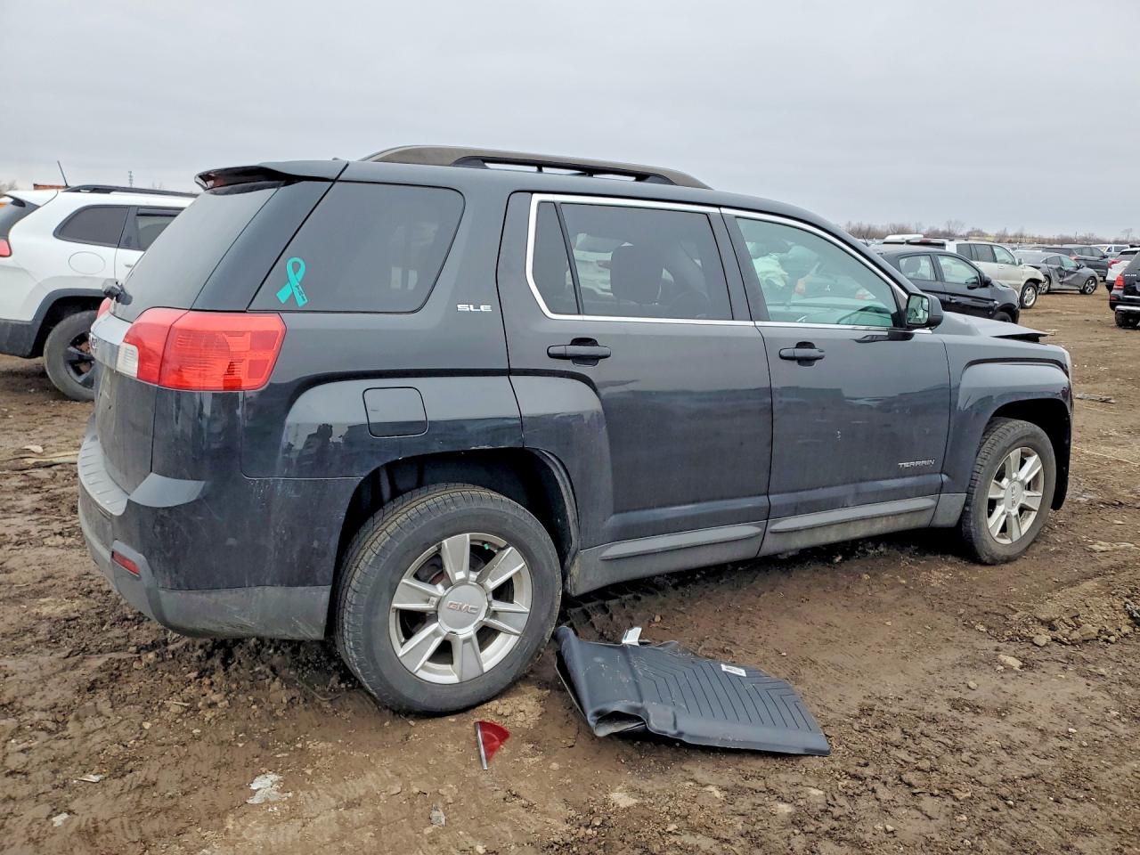 2013 GMC TERRAIN SLE photo 5