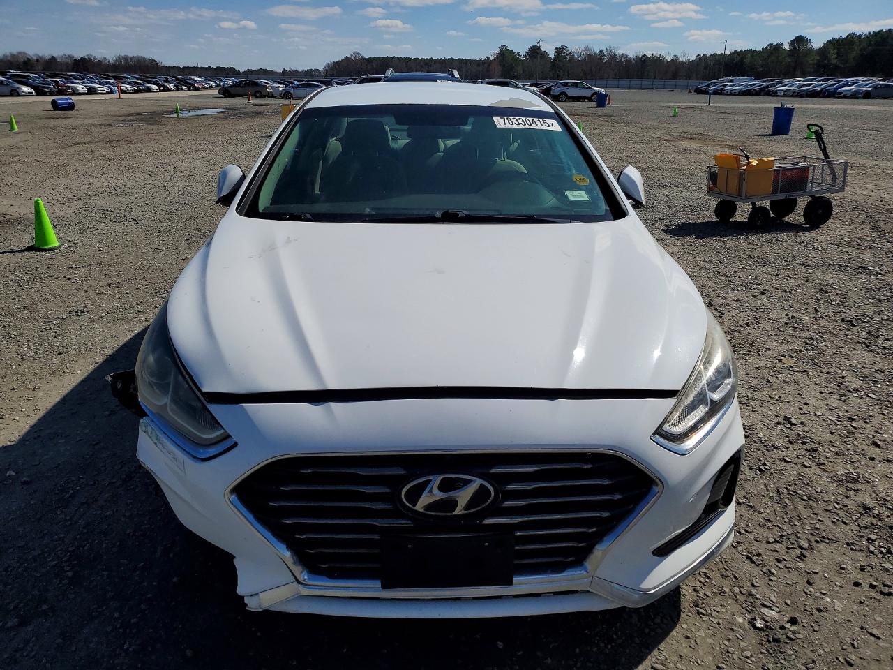 2018 HYUNDAI SONATA SE photo 9