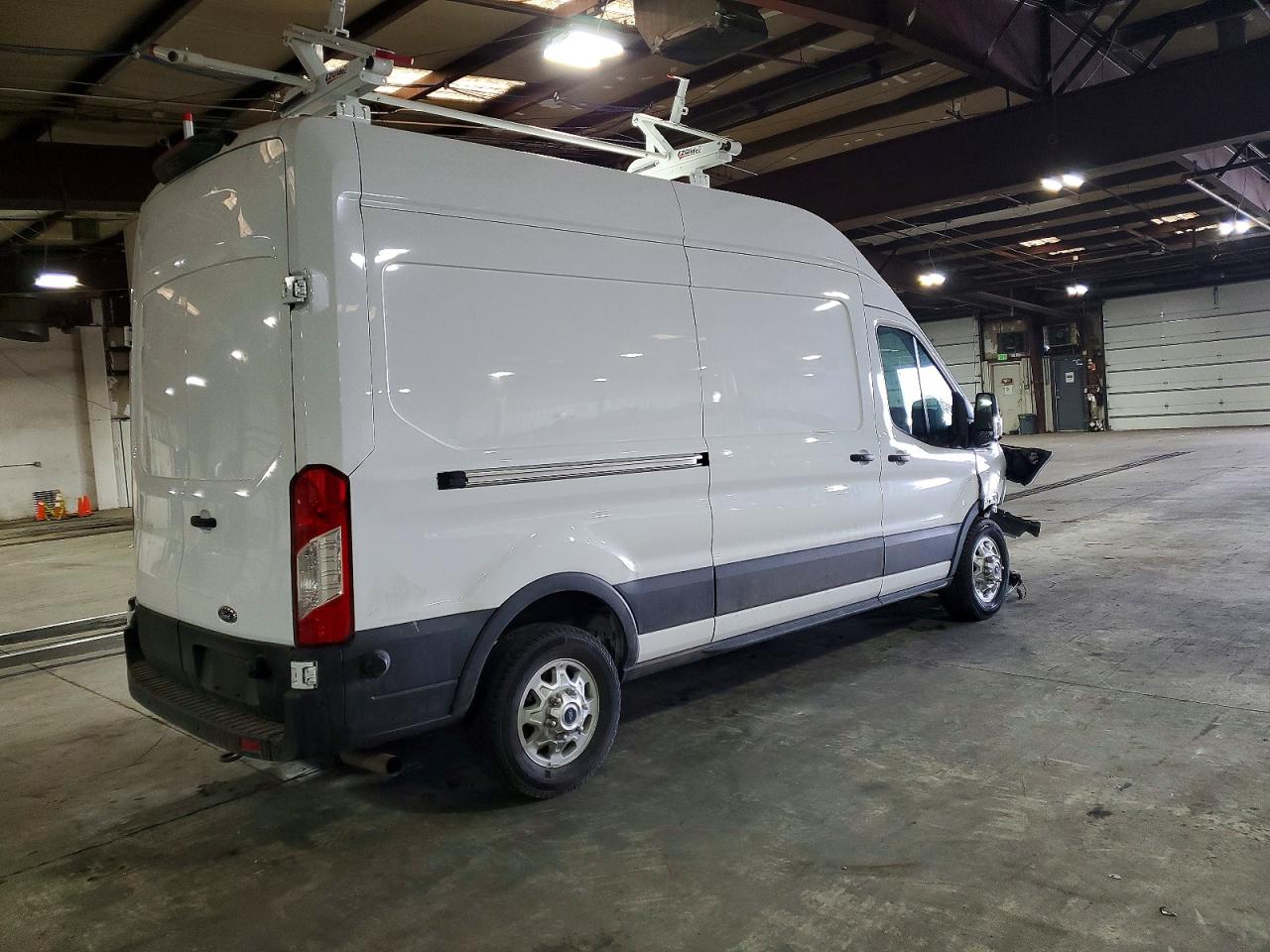 2025 FORD TRANSIT T-250 photo 3