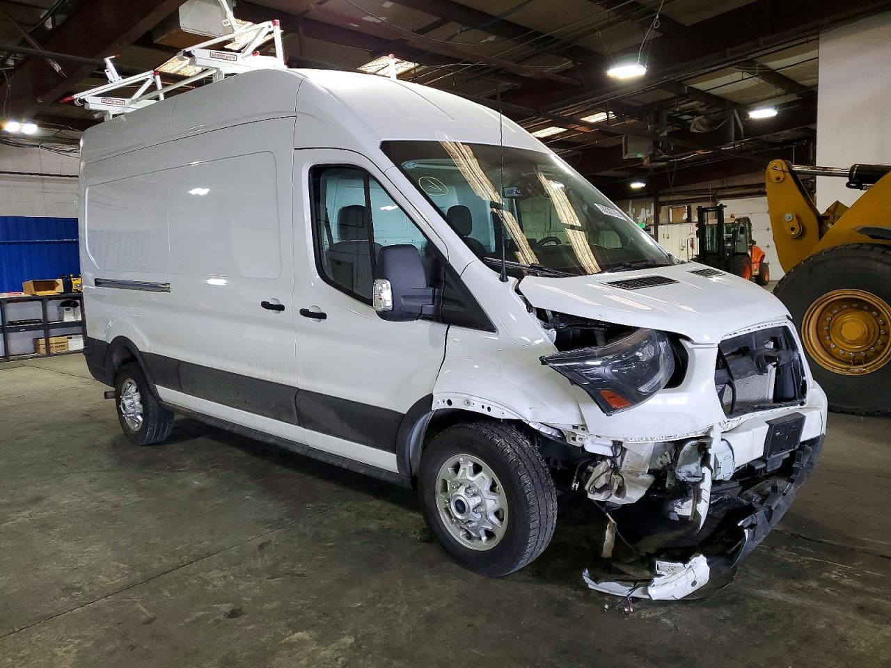 2025 FORD TRANSIT T-250 photo 4