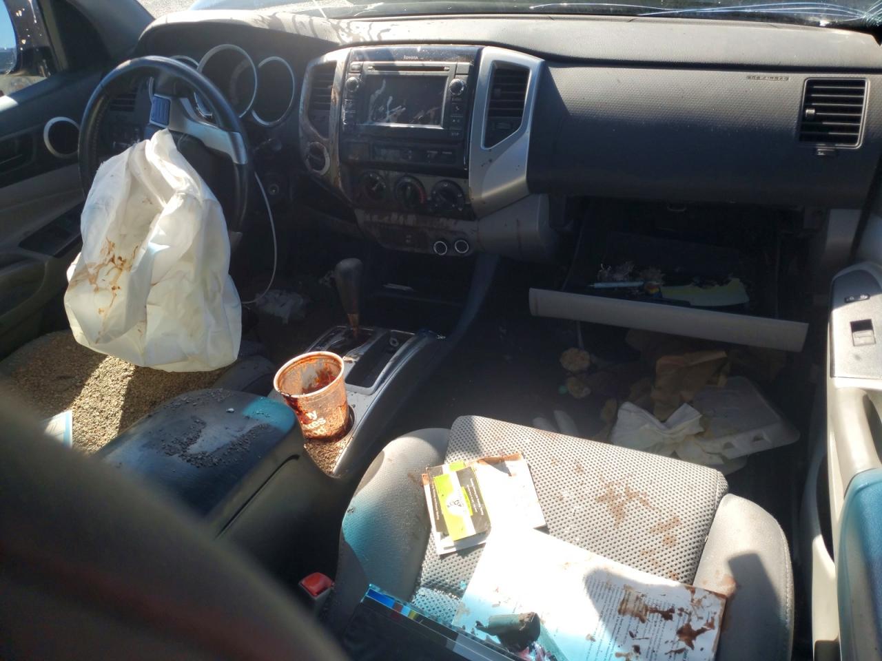 2013 TOYOTA TACOMA photo 15