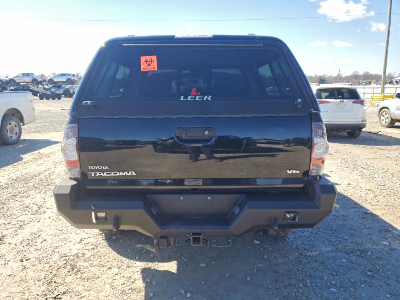 2013 TOYOTA TACOMA photo 11