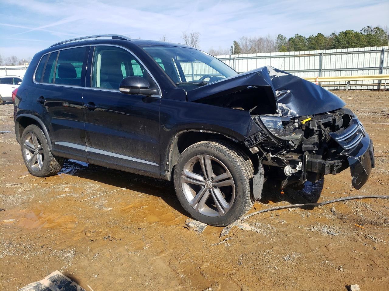 2017 VOLKSWAGEN TIGUAN SPORT photo 7