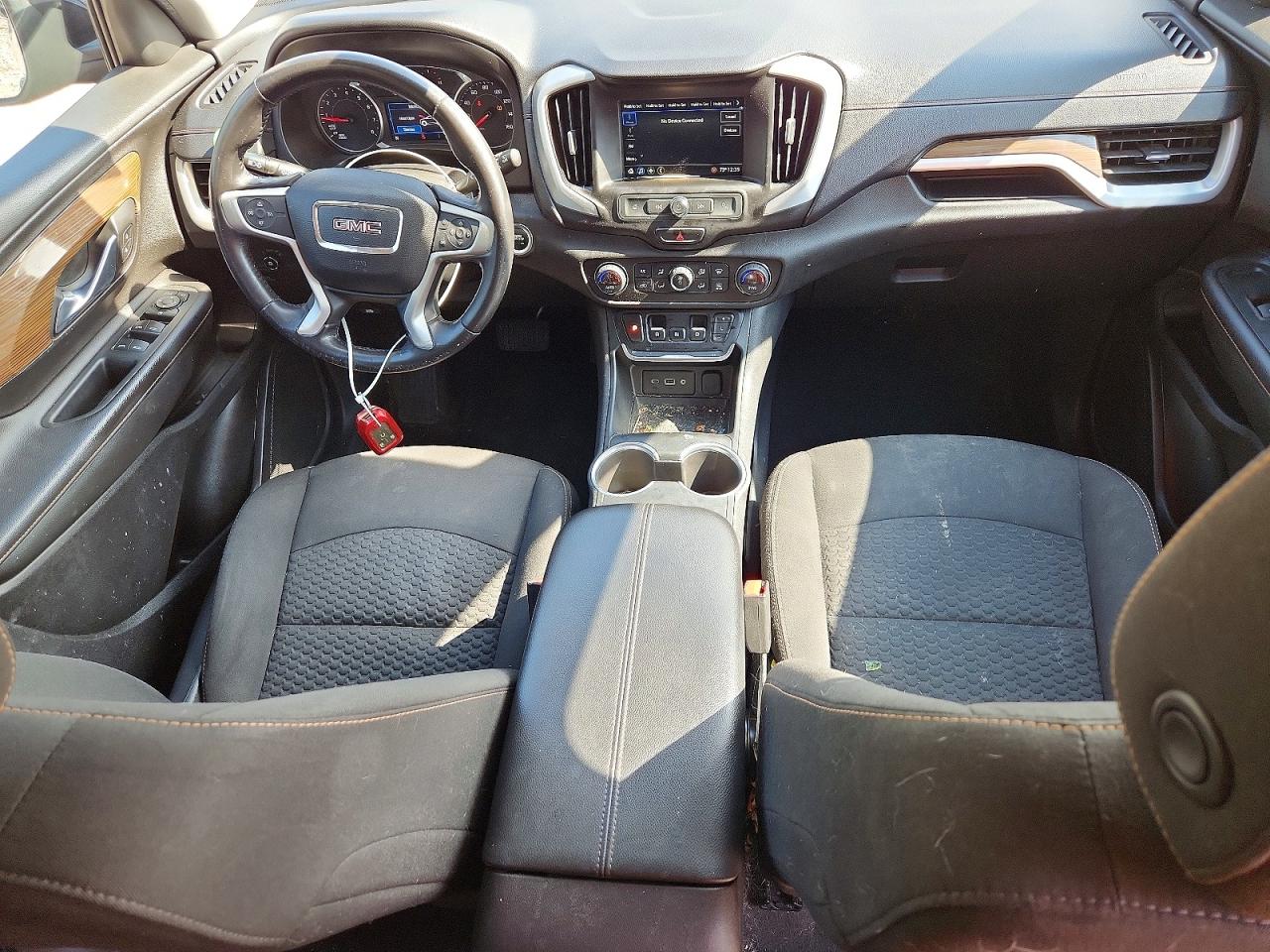 2019 GMC TERRAIN SLE photo 8