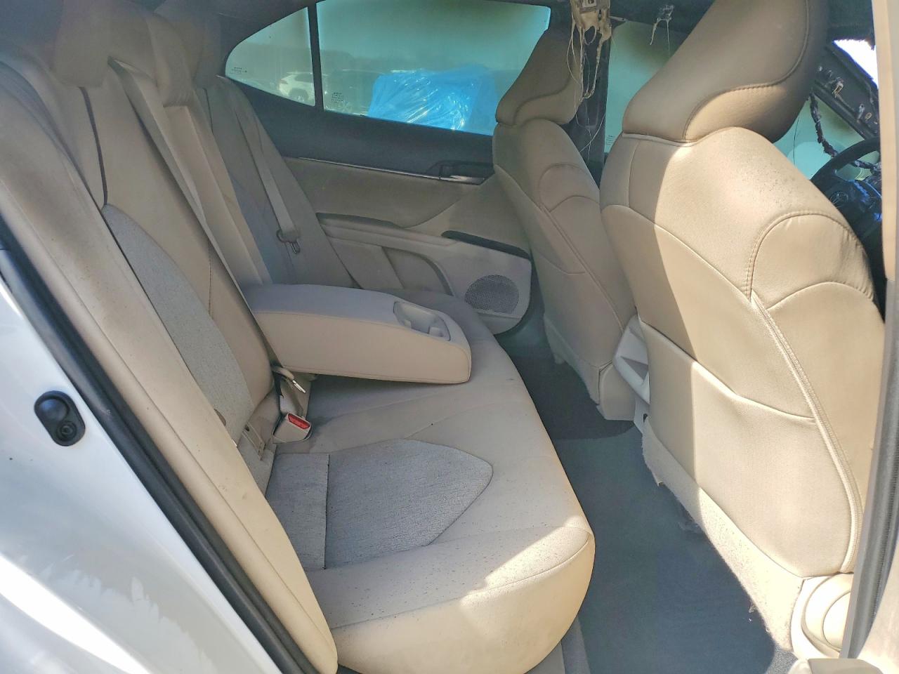 2019 TOYOTA CAMRY LE photo 19
