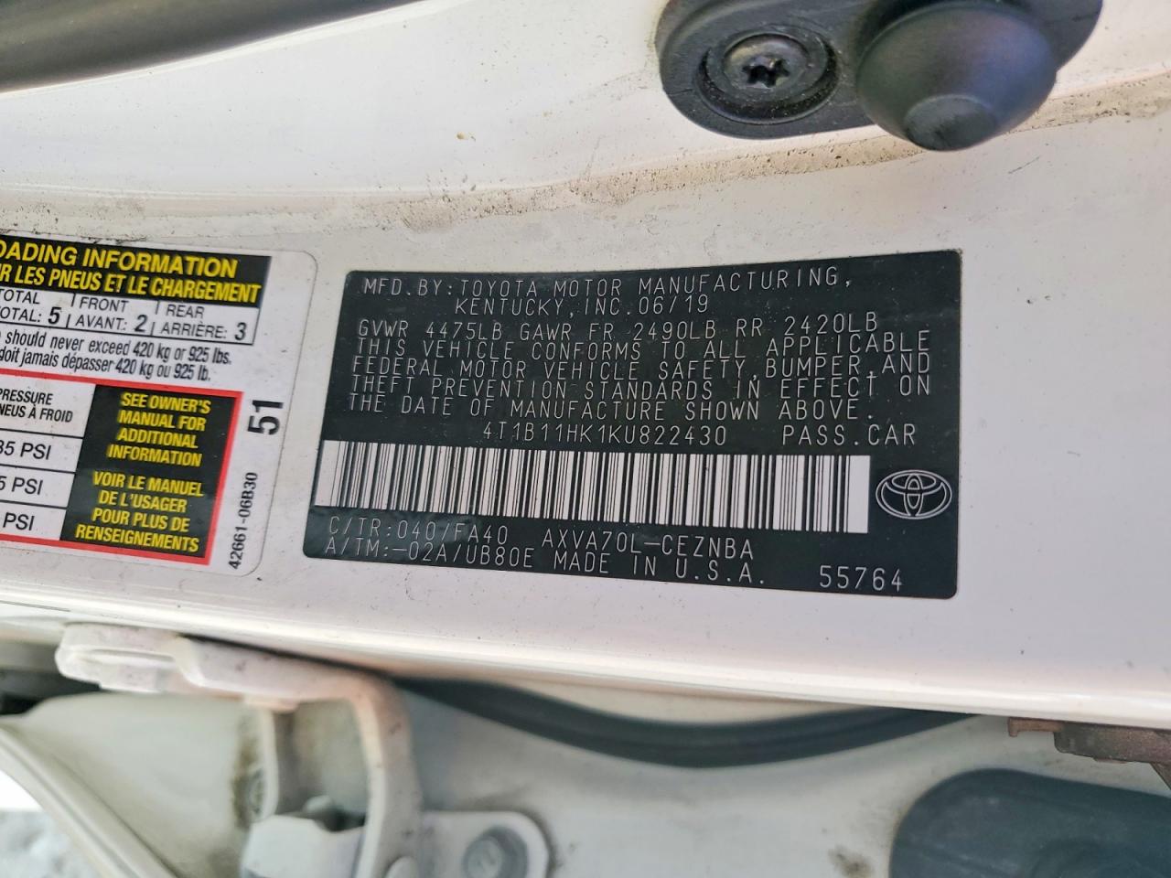 2019 TOYOTA CAMRY LE photo 23