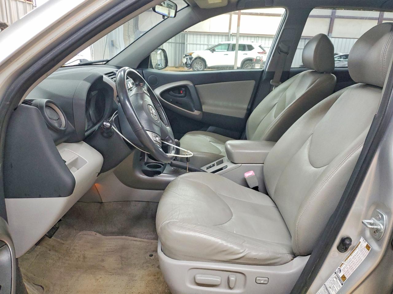 2007 TOYOTA RAV4 LIMITED photo 7