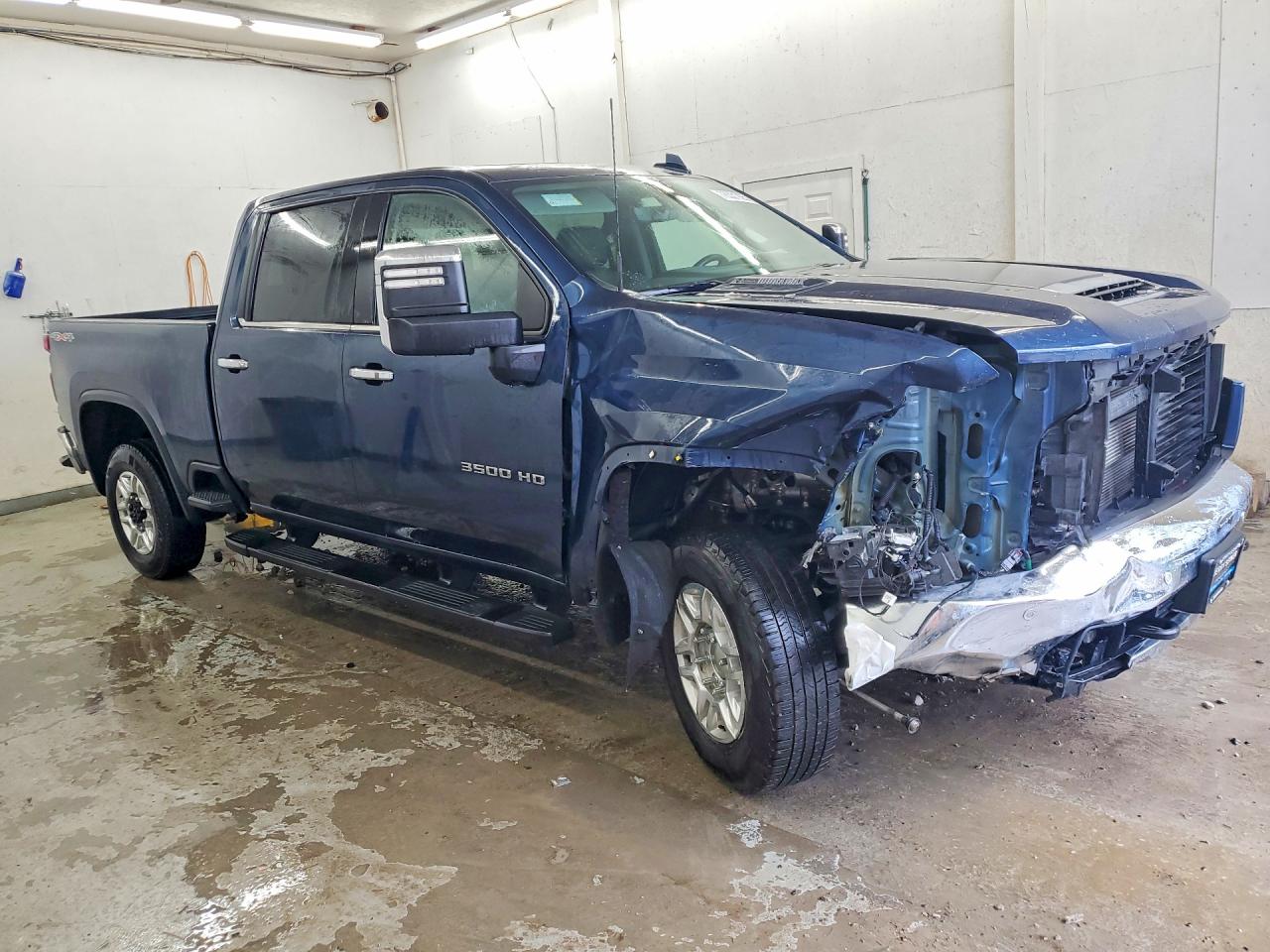 2021 CHEVROLET SILVERADO K3500 LTZ photo 4