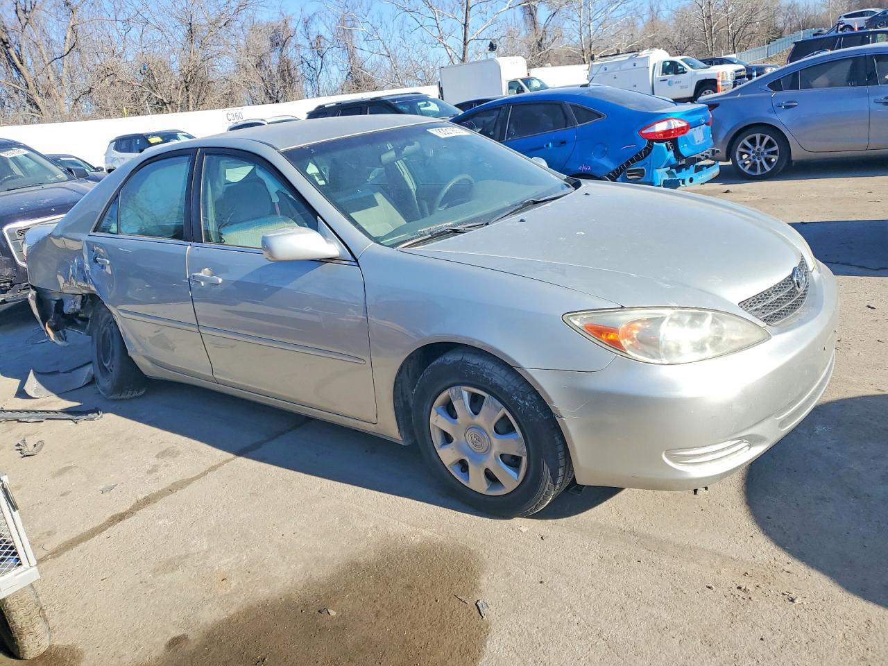 2003 TOYOTA CAMRY LE photo 4