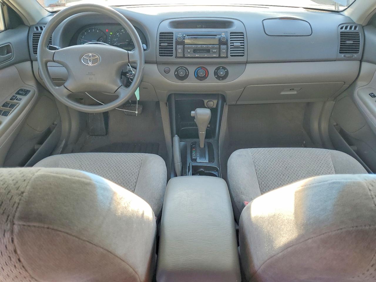 2003 TOYOTA CAMRY LE photo 8