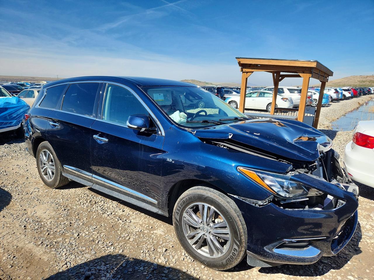 2020 INFINITI QX60 PURE photo 4