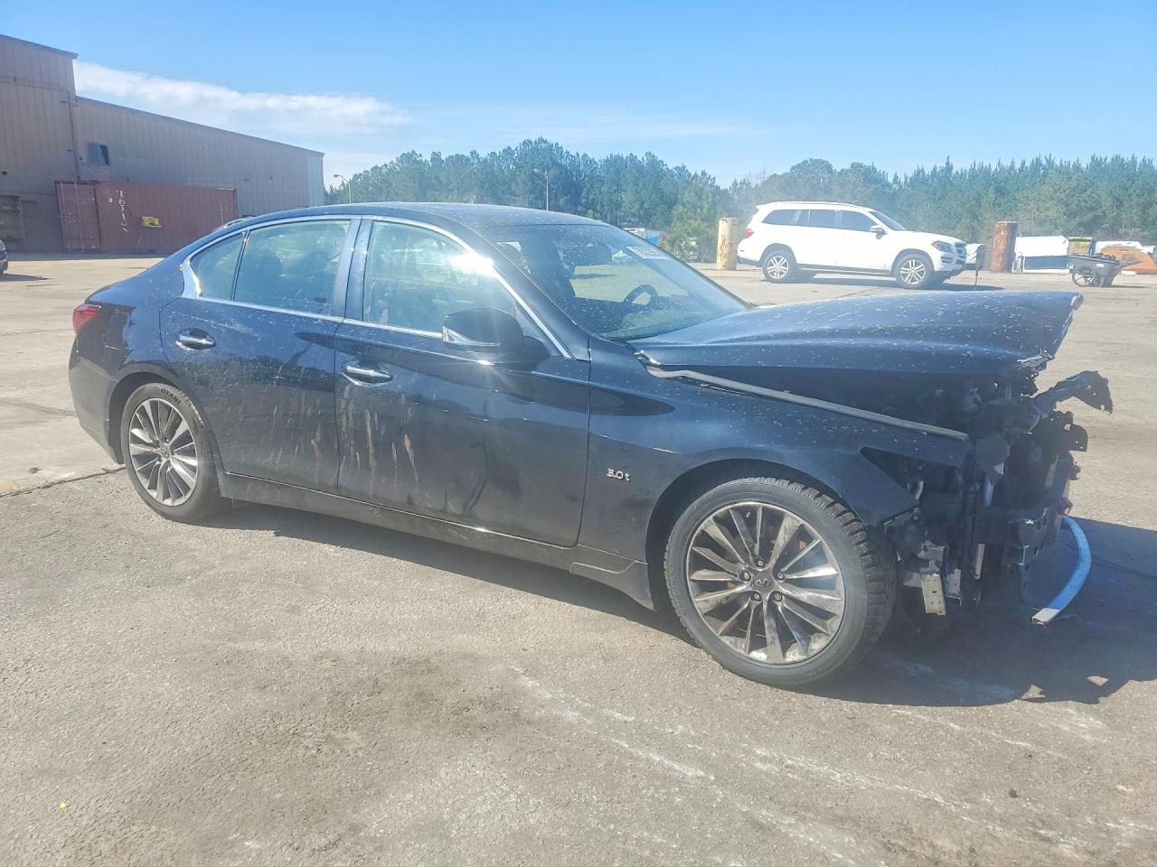 2018 INFINITI Q50 LUXE photo 7