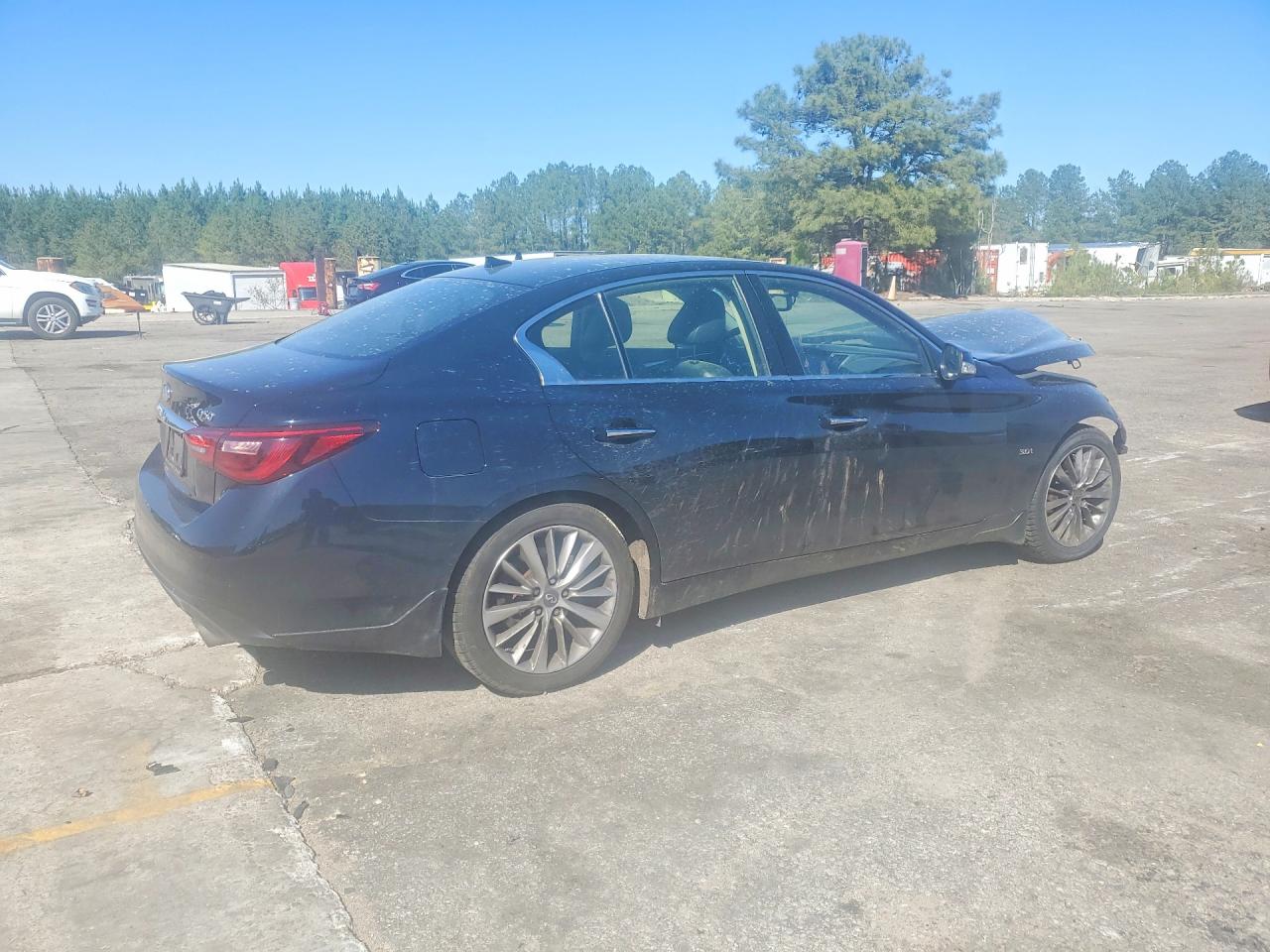 2018 INFINITI Q50 LUXE photo 5