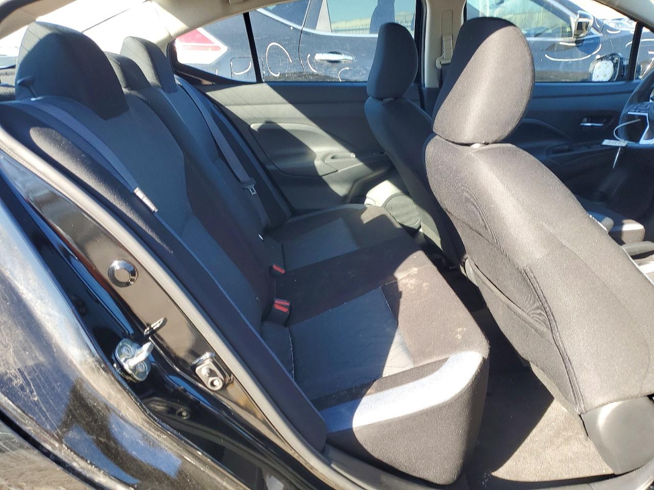 2025 NISSAN VERSA SV photo 28