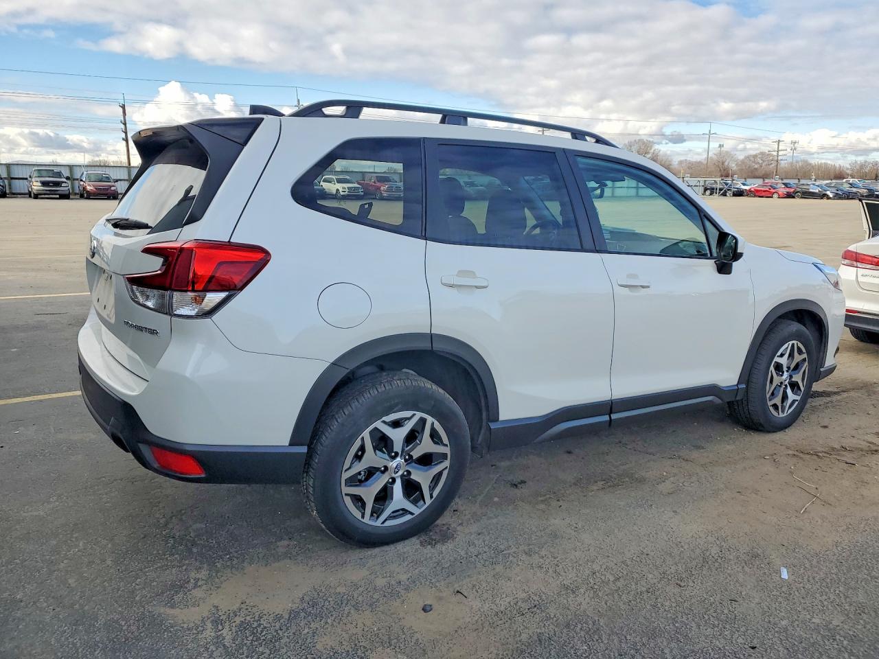 2024 SUBARU FORESTER PREMIUM photo 5