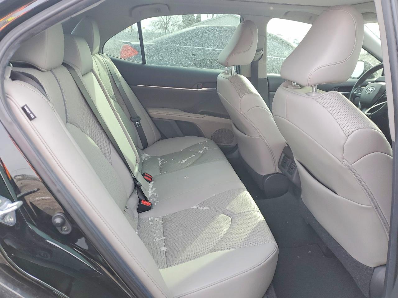 2021 TOYOTA CAMRY XLE photo 19