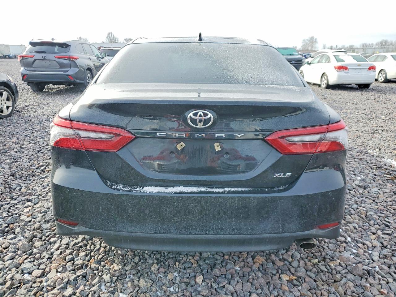 2021 TOYOTA CAMRY XLE photo 11