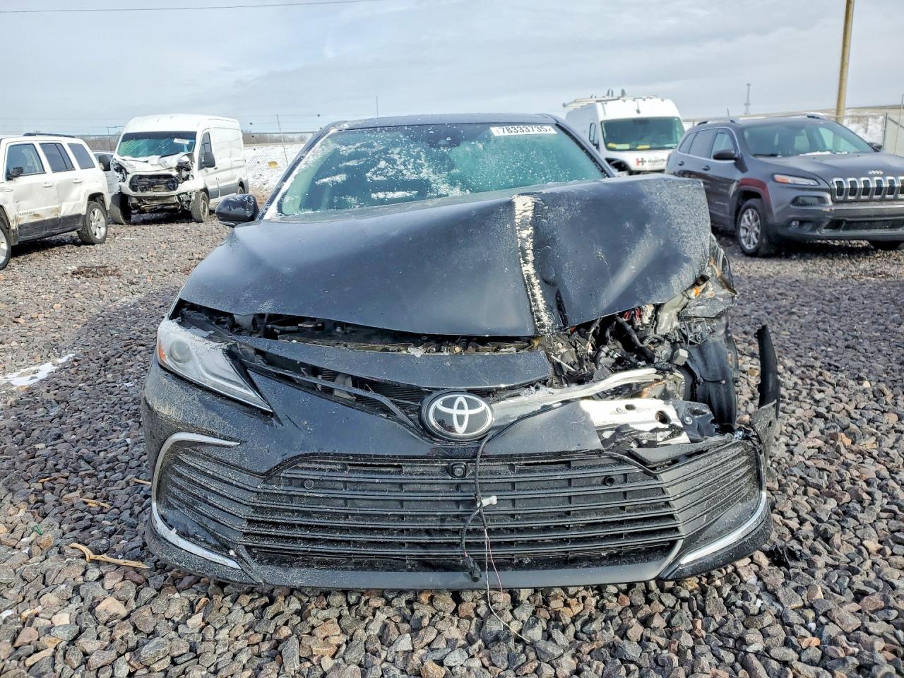 2021 TOYOTA CAMRY XLE photo 9