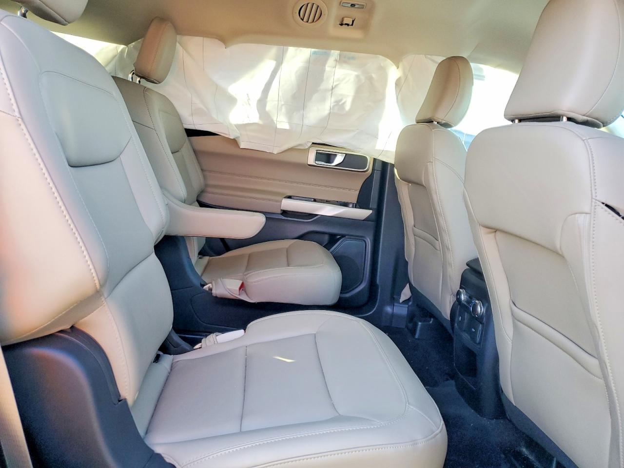2021 FORD EXPLORER XLT photo 21