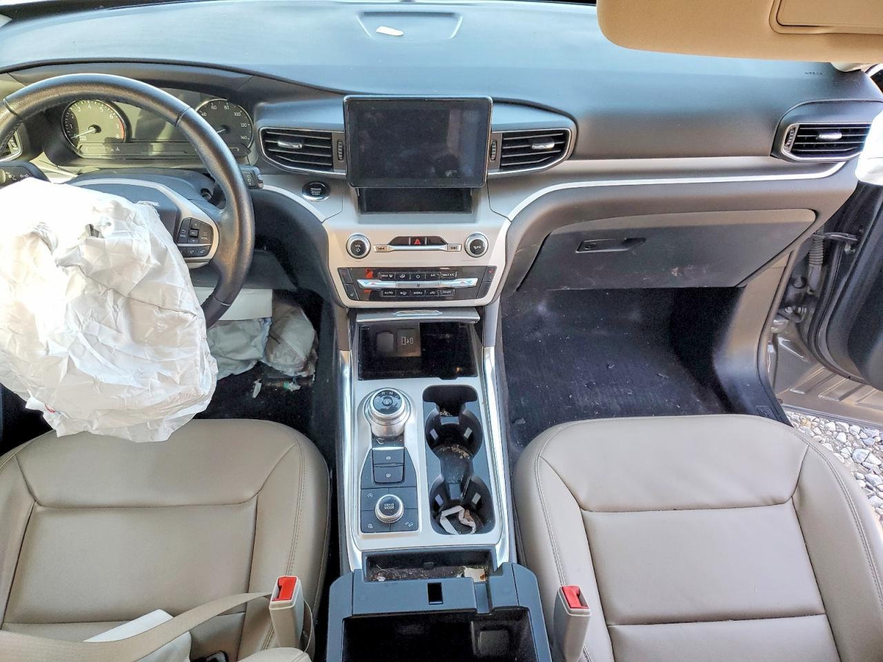 2021 FORD EXPLORER XLT photo 15