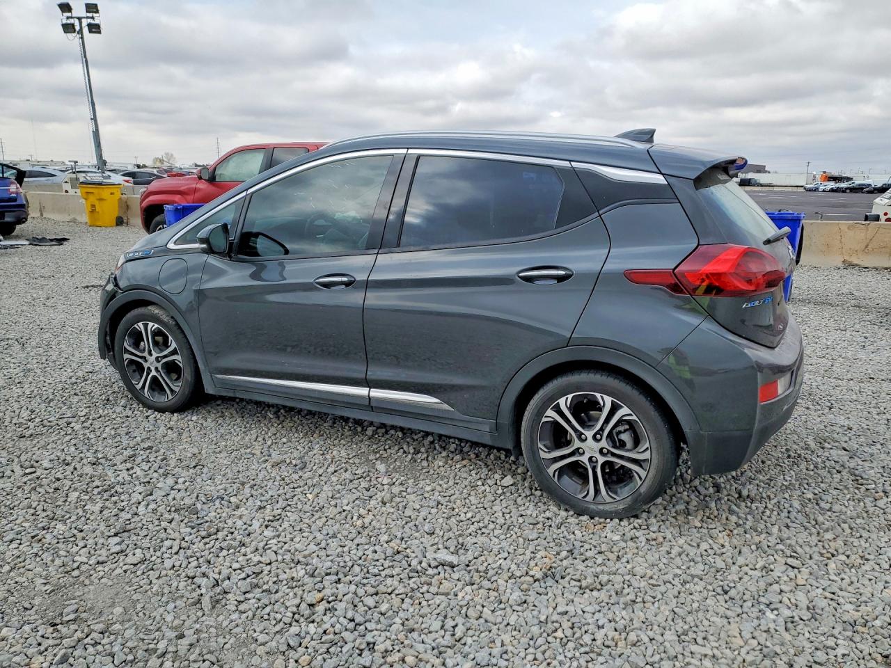 2021 CHEVROLET BOLT EV PREMIER photo 2