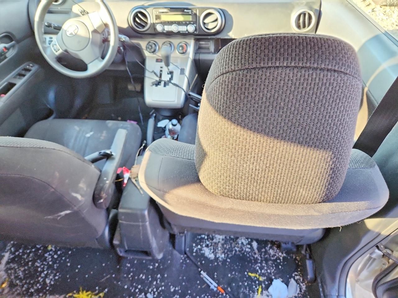 2008 TOYOTA SCION XB photo 8