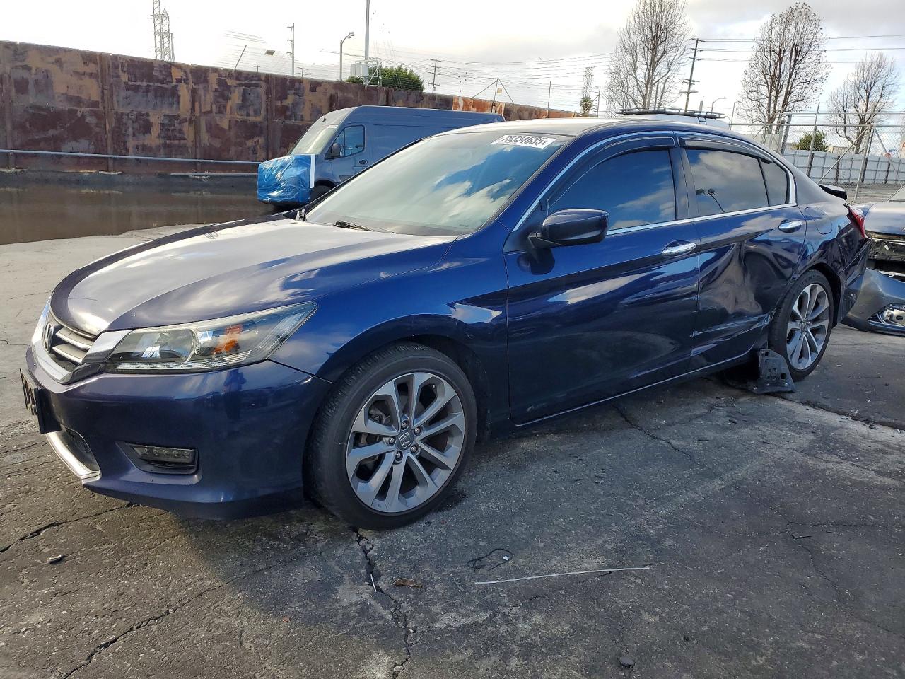 2015 HONDA ACCORD
